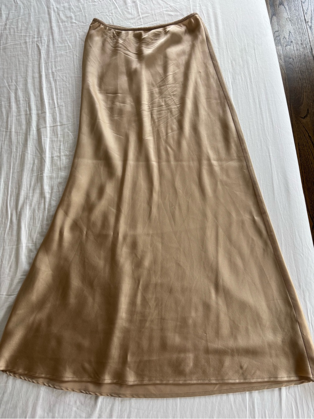 Reformation Layla Silk Skirt Gold Size 0 - Picture 3 of 4
